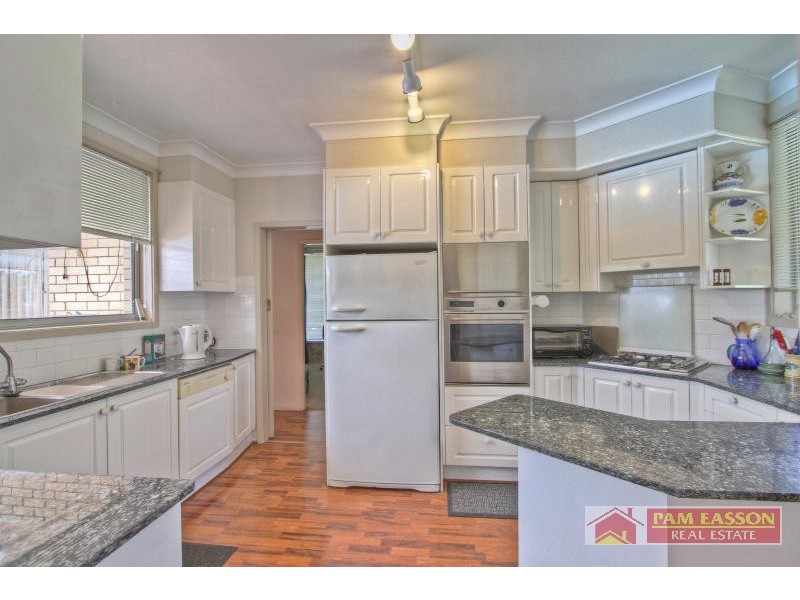 12 Windsor Ave, Carlingford NSW 2118