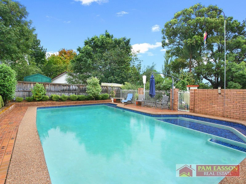 5 Tracey Ave, Carlingford NSW 2118