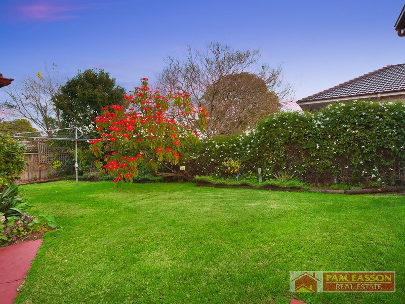 2 Raymond Avenue, Northmead NSW 2152