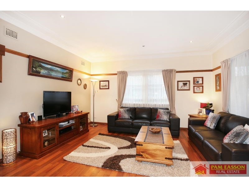 54 Glenn Ave, Northmead NSW 2152