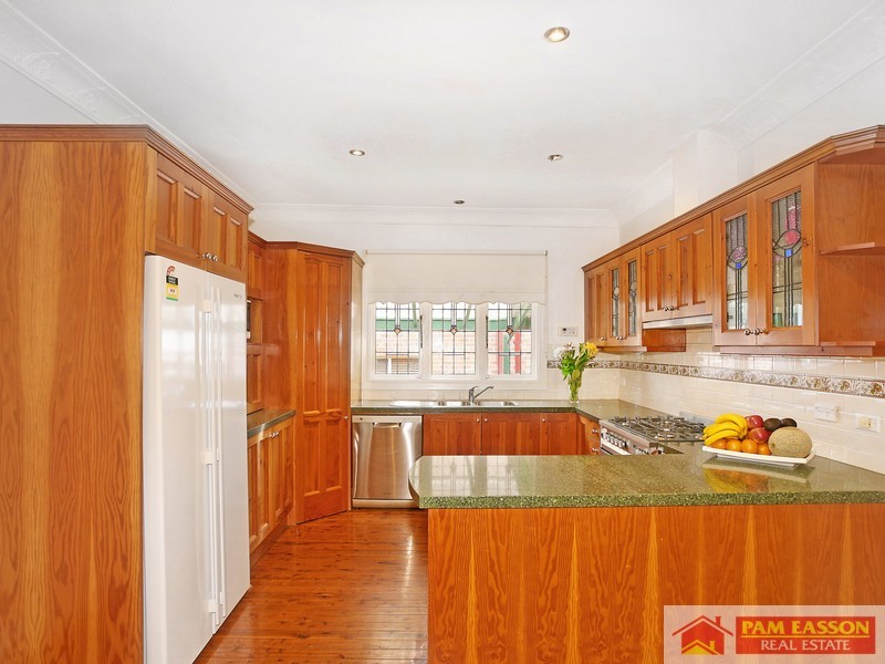 45 Gollan Ave, Oatlands NSW 2117