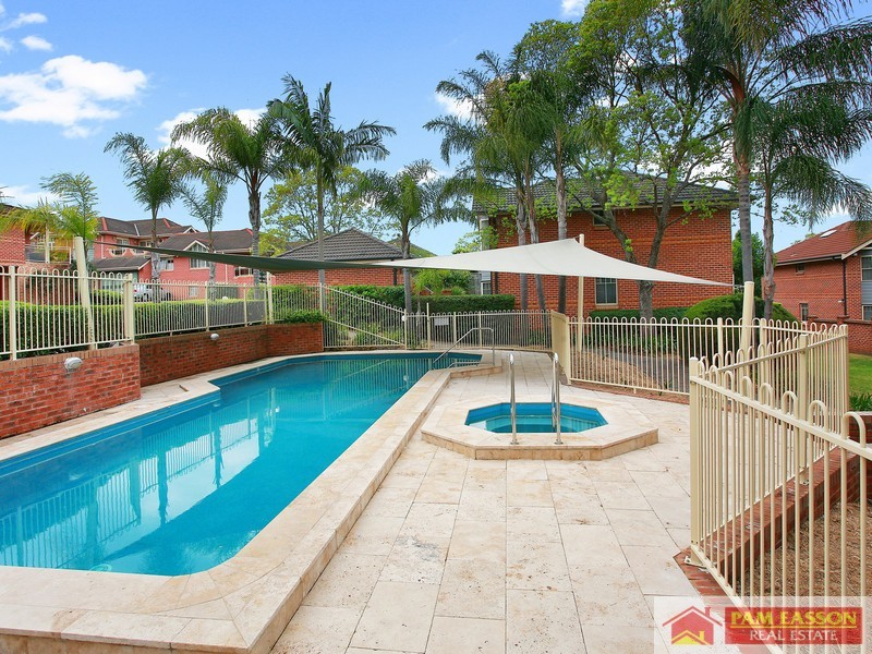 140/40 Strathalbyn Drive, Oatlands NSW 2117