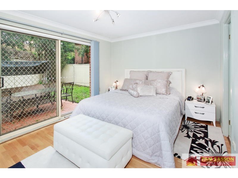 2/11 Brooker Avenue, Oatlands NSW 2117