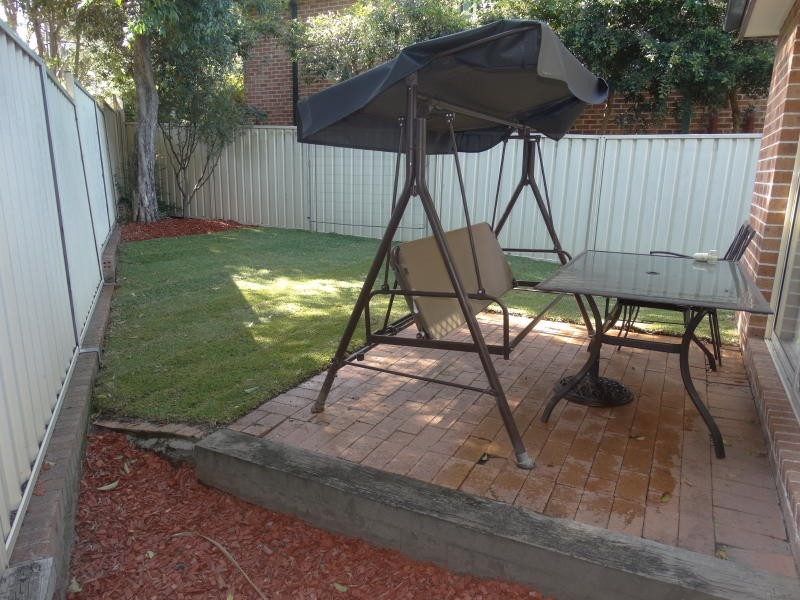 2/11 Brooker Avenue, Oatlands NSW 2117