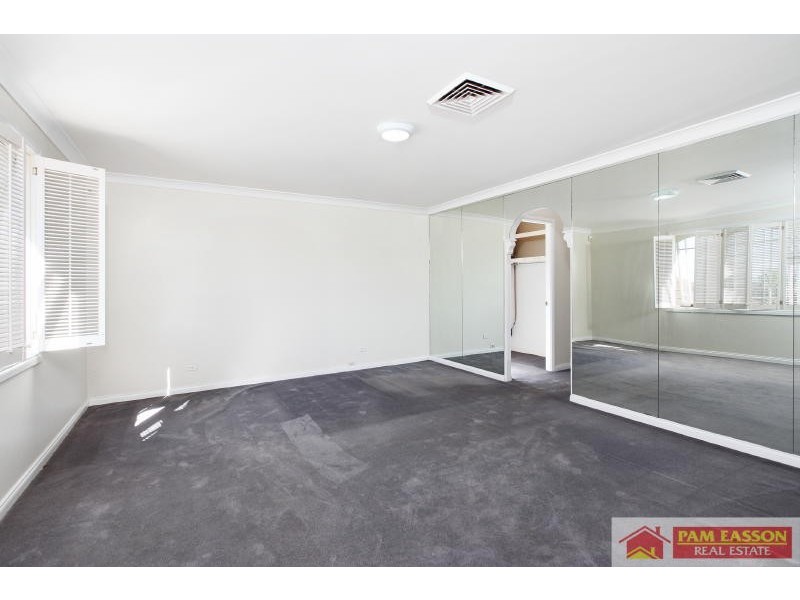 29 Strathalbyn Drive, Oatlands NSW 2117