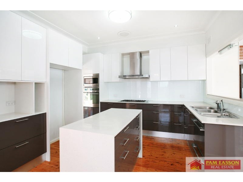 3 St Aidans Ave, Oatlands NSW 2117