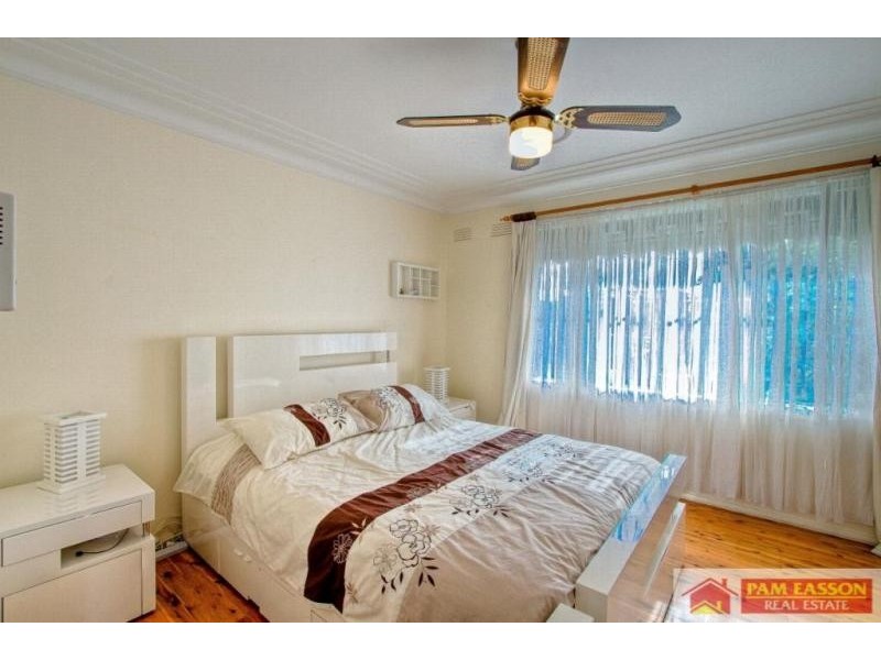 2 Meckiff Ave, North Rocks NSW 2151