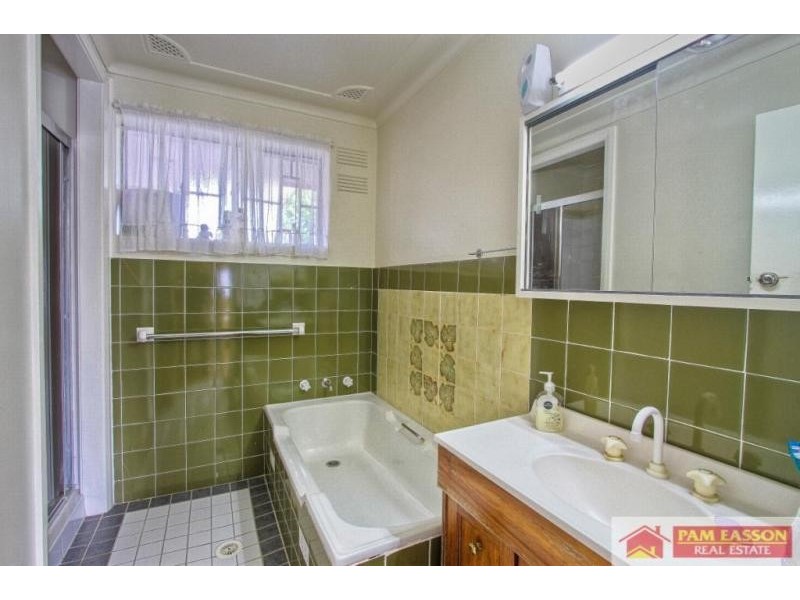 2 Meckiff Ave, North Rocks NSW 2151