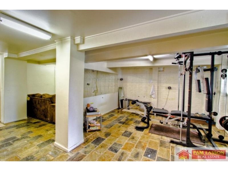 2 Meckiff Ave, North Rocks NSW 2151