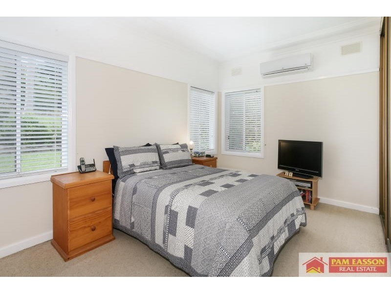 69 Rippon Ave, Dundas NSW 2117