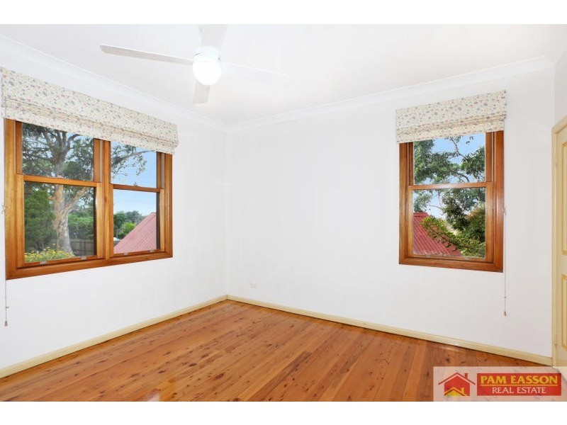 2 Greens Ave, Oatlands NSW 2117