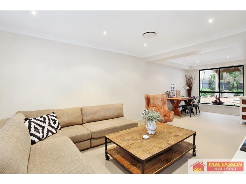 11 Greens Ave, Oatlands NSW 2117