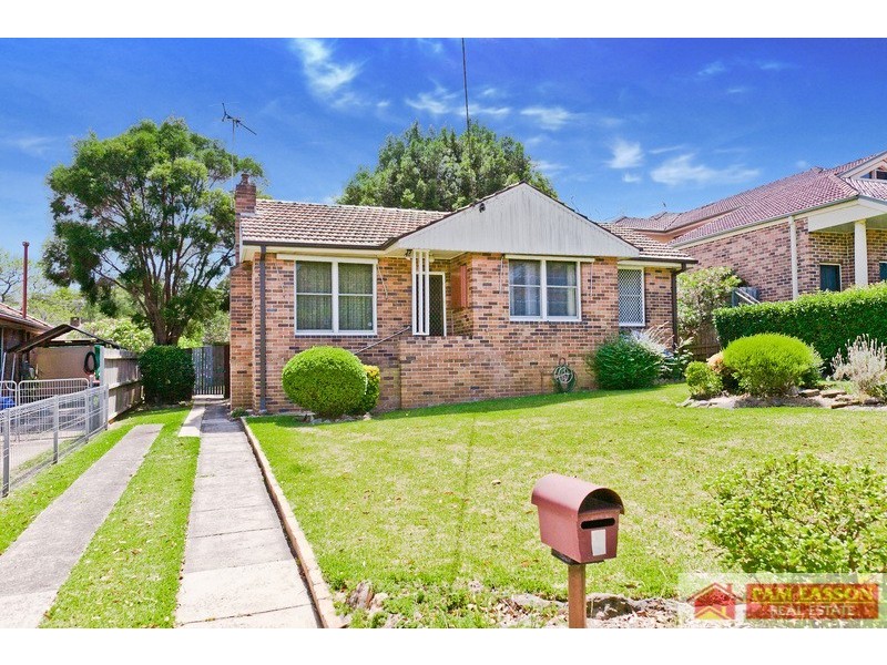 9 Charles Street, Oatlands NSW 2117