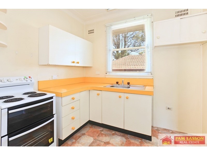 9 Charles Street, Oatlands NSW 2117