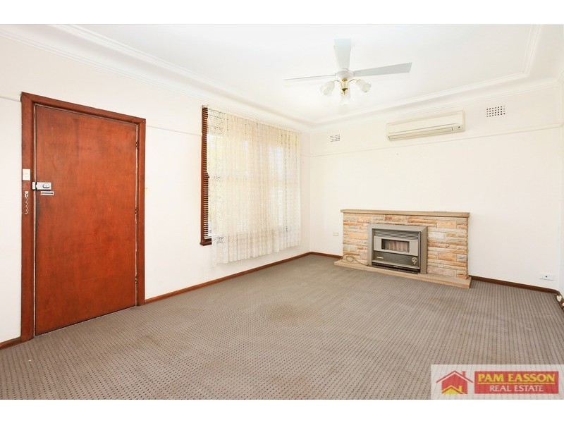 9 Charles Street, Oatlands NSW 2117