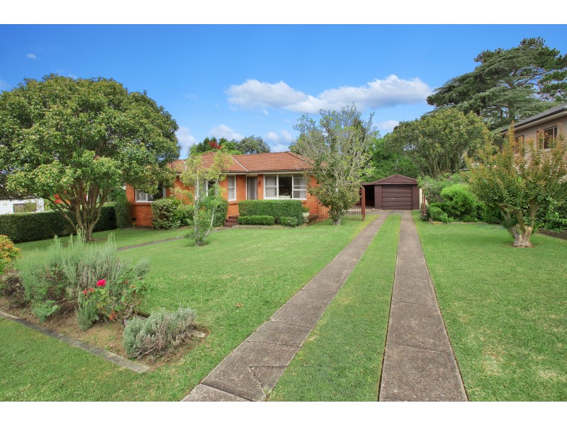 7 Holmes Ave, Oatlands NSW 2117