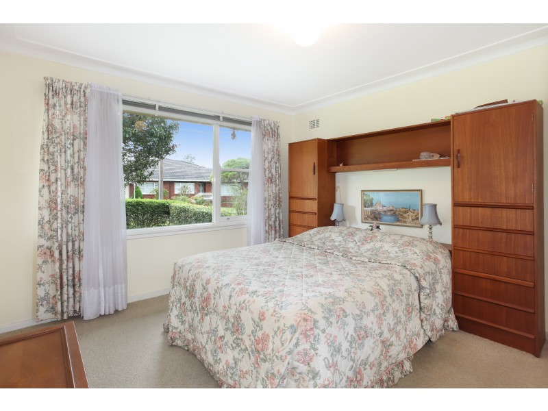 7 Holmes Ave, Oatlands NSW 2117