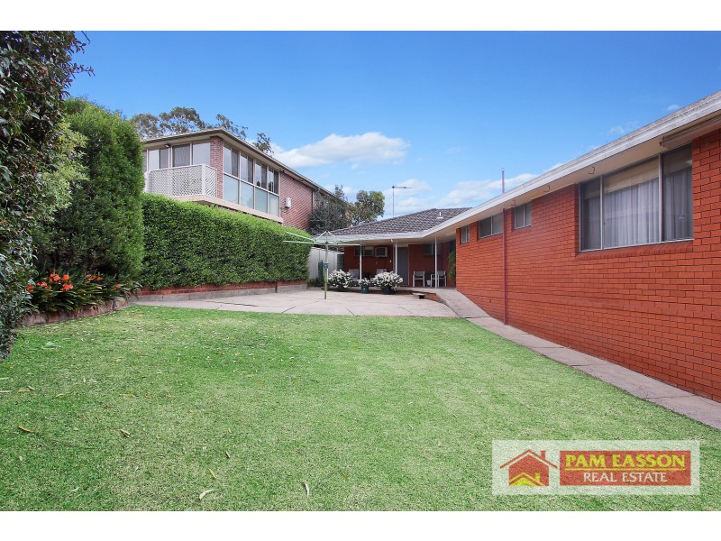 1 Holmes Ave, Oatlands NSW 2117