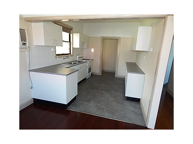 9 Lawson Avenue, Woodberry NSW 2322