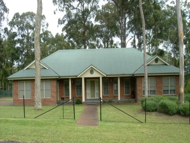 6 Woodlands Drive, Thornton NSW 2322