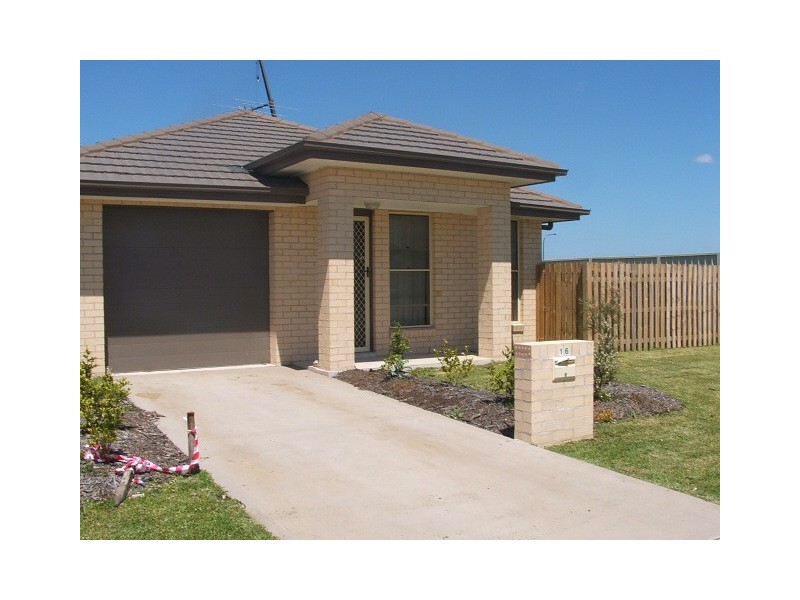 16 Niven Parade, Rutherford NSW 2320