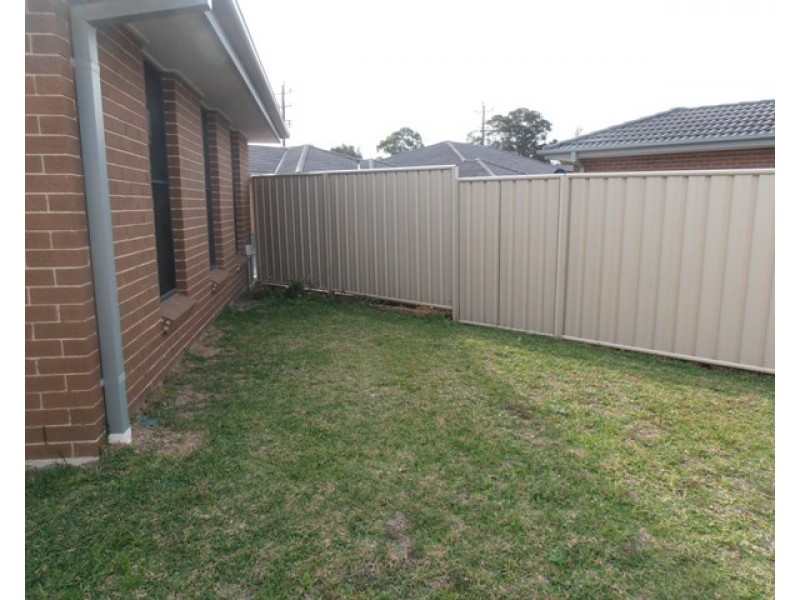 8/5 Quarter Sessions Rd, Tarro NSW 2322