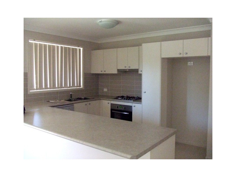 41a Constitution Drive, Cameron Park NSW 2285