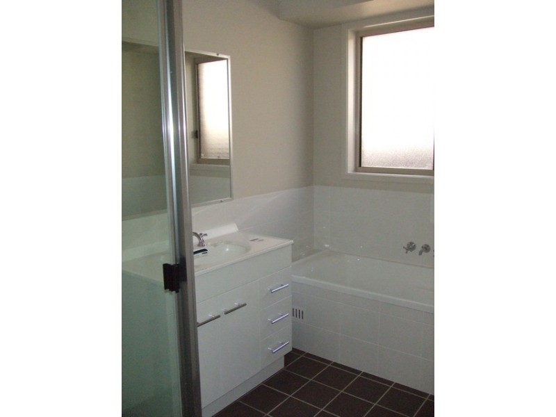 41a Constitution Drive, Cameron Park NSW 2285