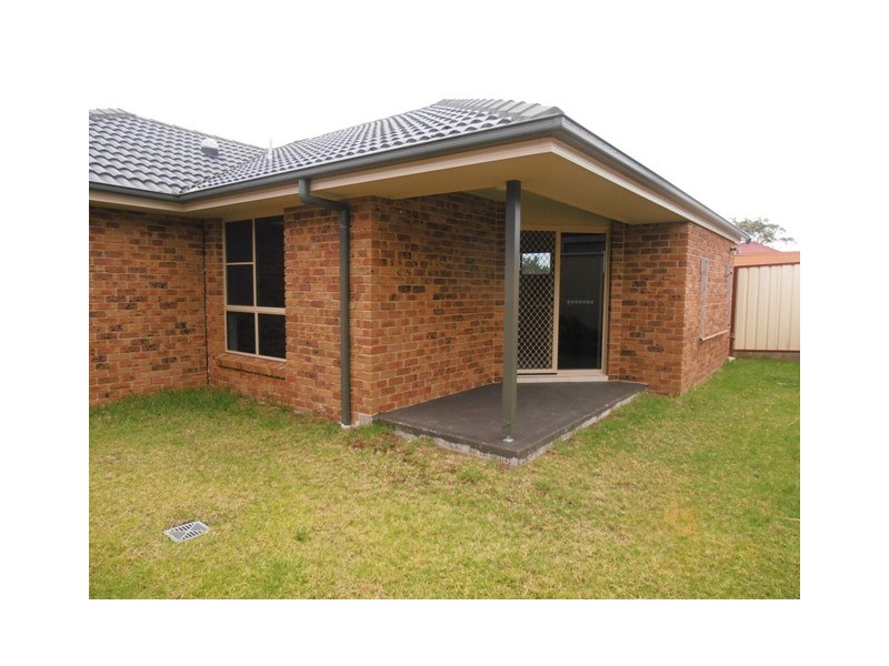 1/2a Walter Street, Rutherford NSW 2320