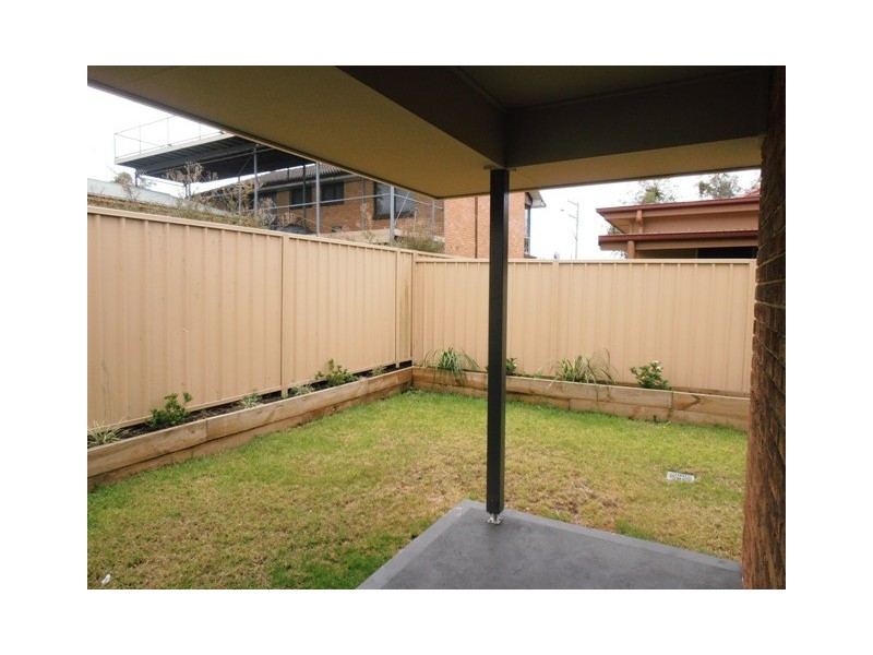 2/2a Walter Street, Rutherford NSW 2320