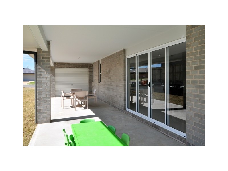 79 Mckeachie Drive, Aberglasslyn NSW 2320