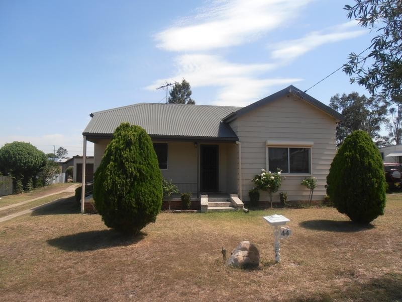 44 Hebburn Street, Pelaw Main NSW 2327