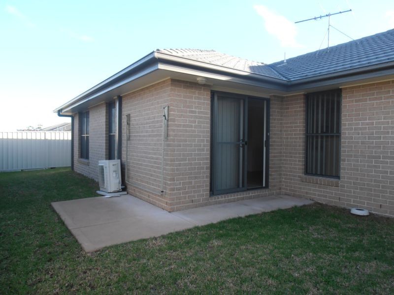 18 Niven Parade, Rutherford NSW 2320