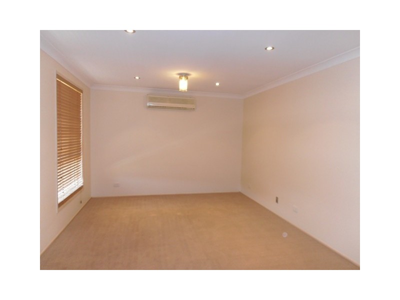 2 Joshua Close, Rutherford NSW 2320