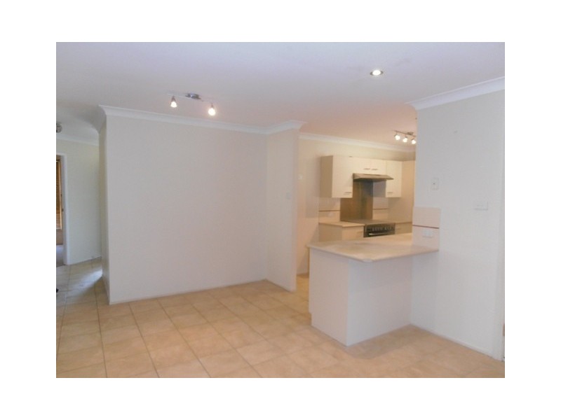 2 Joshua Close, Rutherford NSW 2320