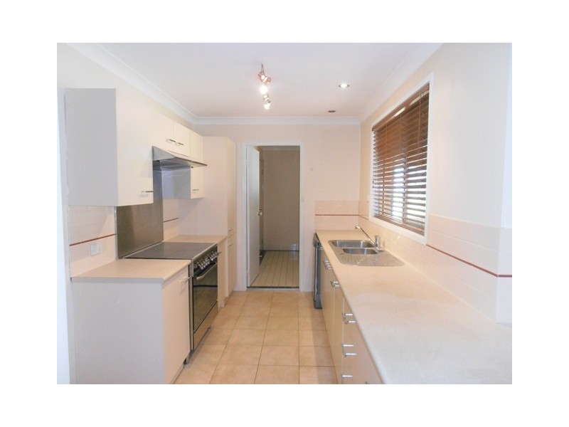 2 Joshua Close, Rutherford NSW 2320