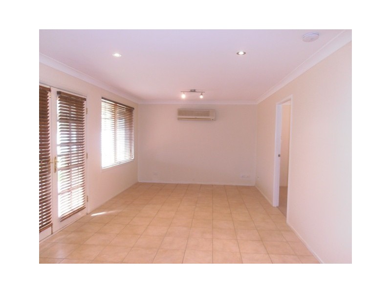 2 Joshua Close, Rutherford NSW 2320