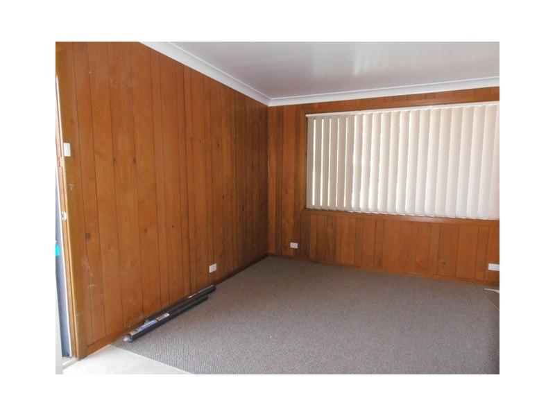 12 Lister Avenue, Beresfield NSW 2322