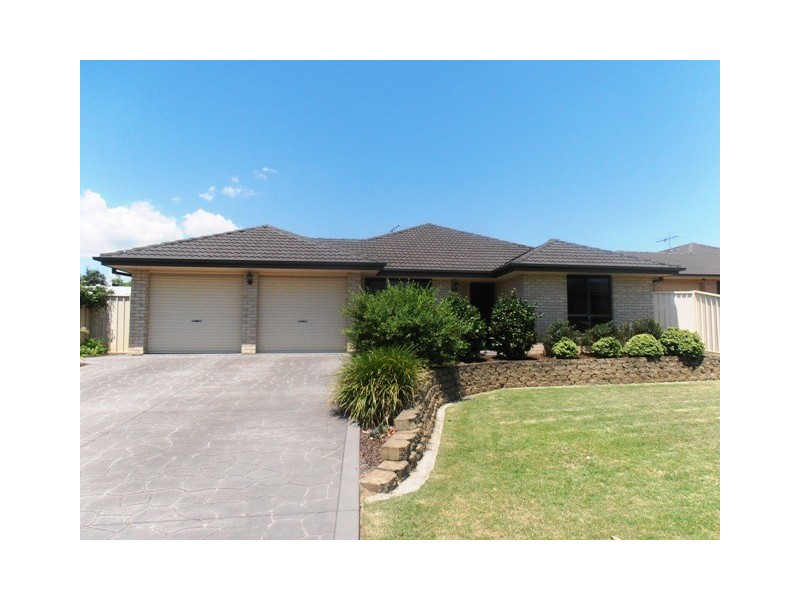39 Canterbury Drive, Raworth NSW 2321