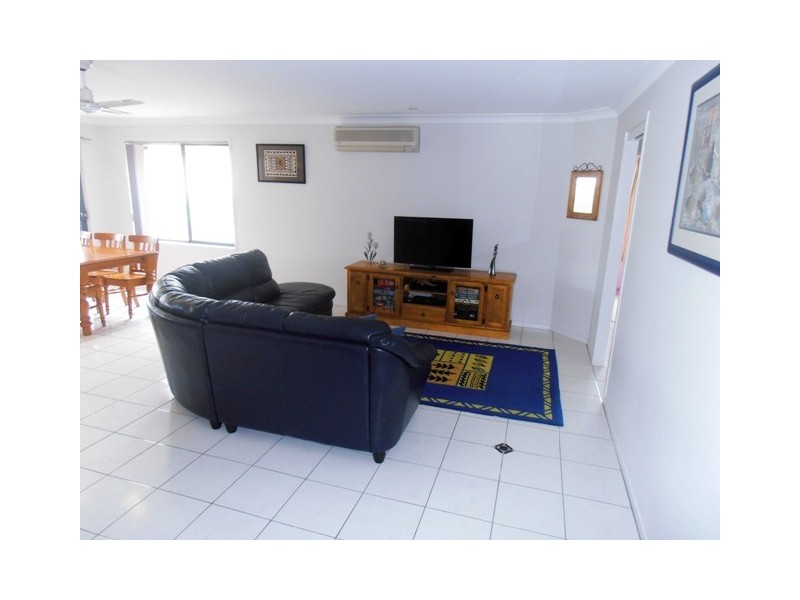 39 Canterbury Drive, Raworth NSW 2321