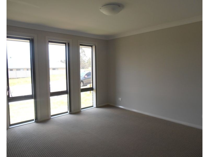1 Reo Street, Largs NSW 2320