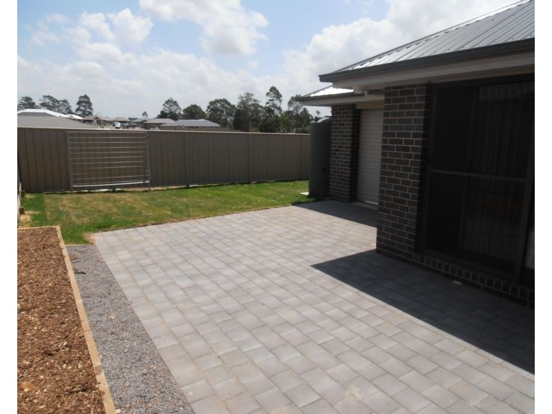 1 Reo Street, Largs NSW 2320