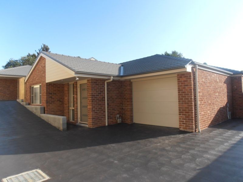 2/1 Jonathon Street, Rutherford NSW 2320