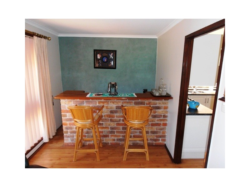 17 Anderson Drive, Tarro NSW 2322