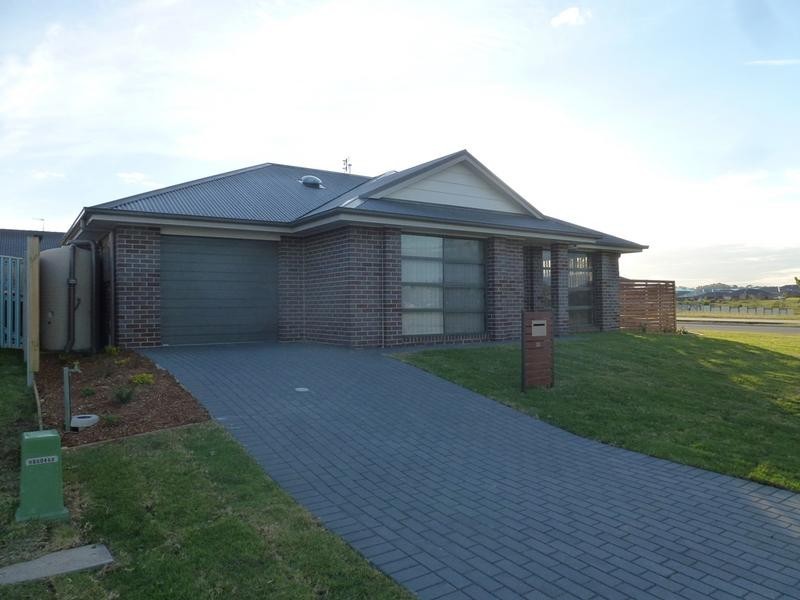 61 Redgum Circuit, Aberglasslyn NSW 2320