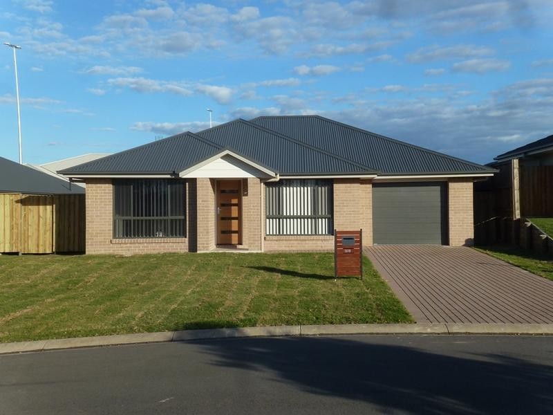 61a Redgum Circuit, Aberglasslyn NSW 2320