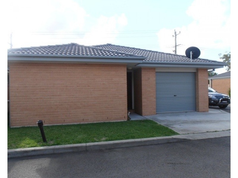 13/5 Quarter Sessions Road, Tarro NSW 2322