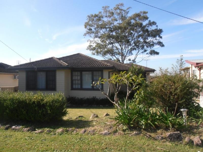 54 Curlew Crescent, Woodberry NSW 2322