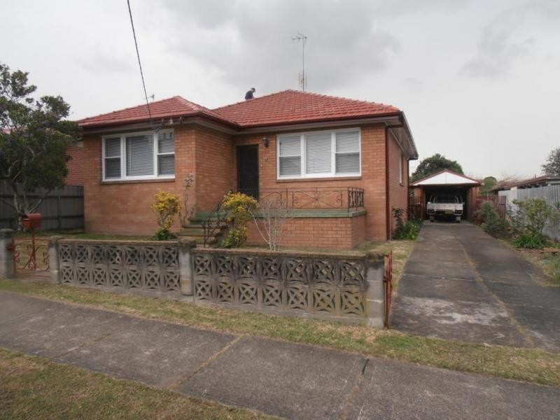 11 Landor Street, Beresfield NSW 2322