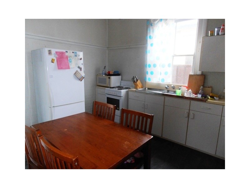 2 Central Ave, Tarro NSW 2322